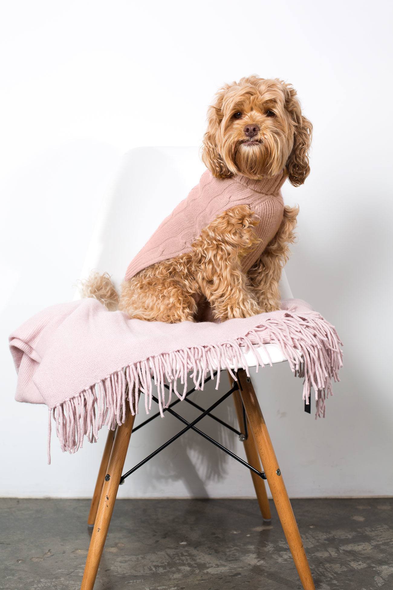 ANTIQUE PINK