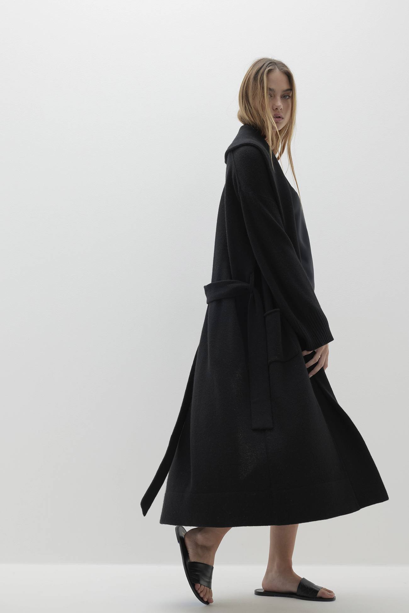 Yasmin Cashmere Robe - Black | Naked Cashmere