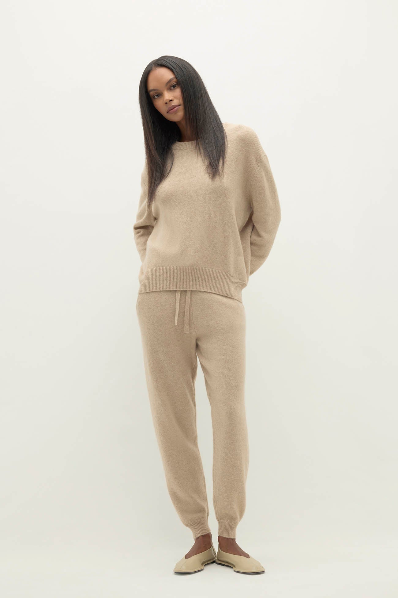 Women's Kaia Relaxed Crew Neck Cashmere Sweater | NakedCashmere