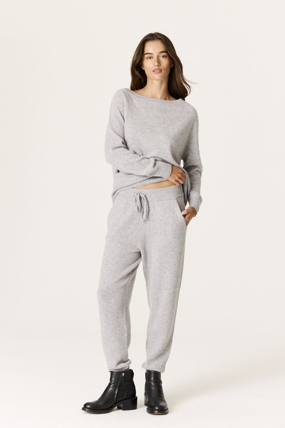 URI JOGGER PANT SHADOW HEATHER