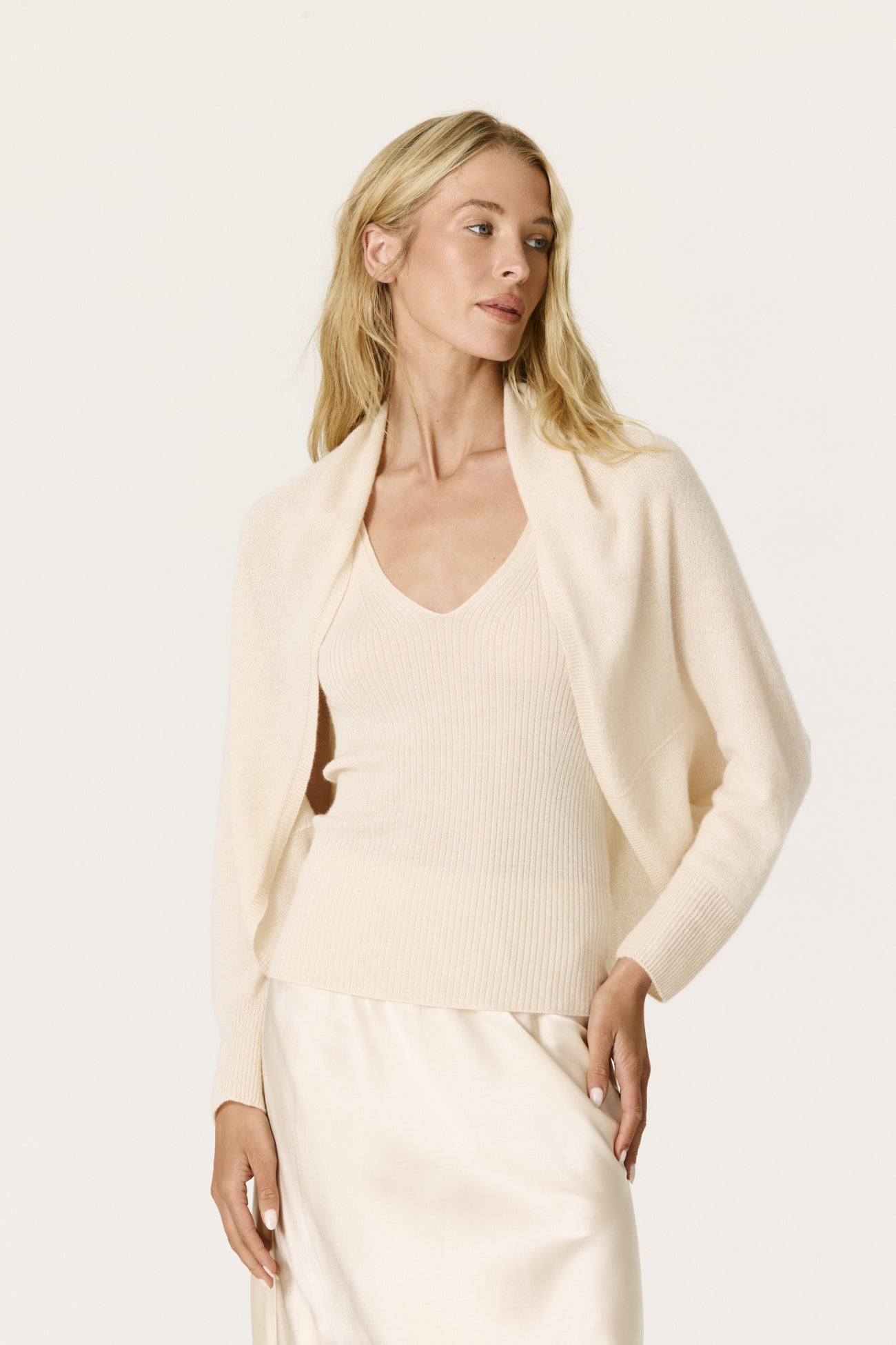 MELI CASHMERE SHRUG - VINTAGE CREAM