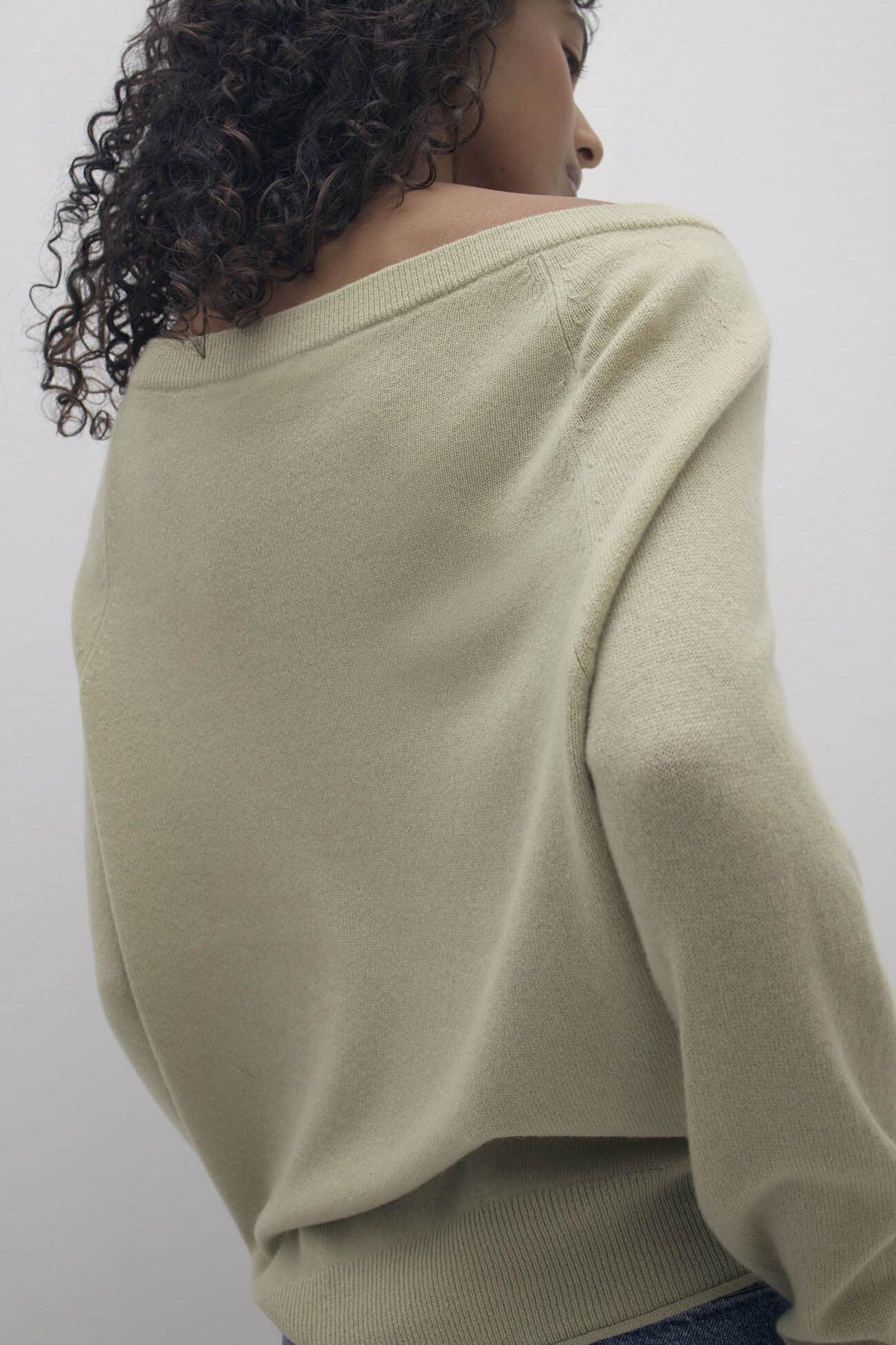 Women's Azalea Cashmere Boatneck Sweater | NakedCashmere