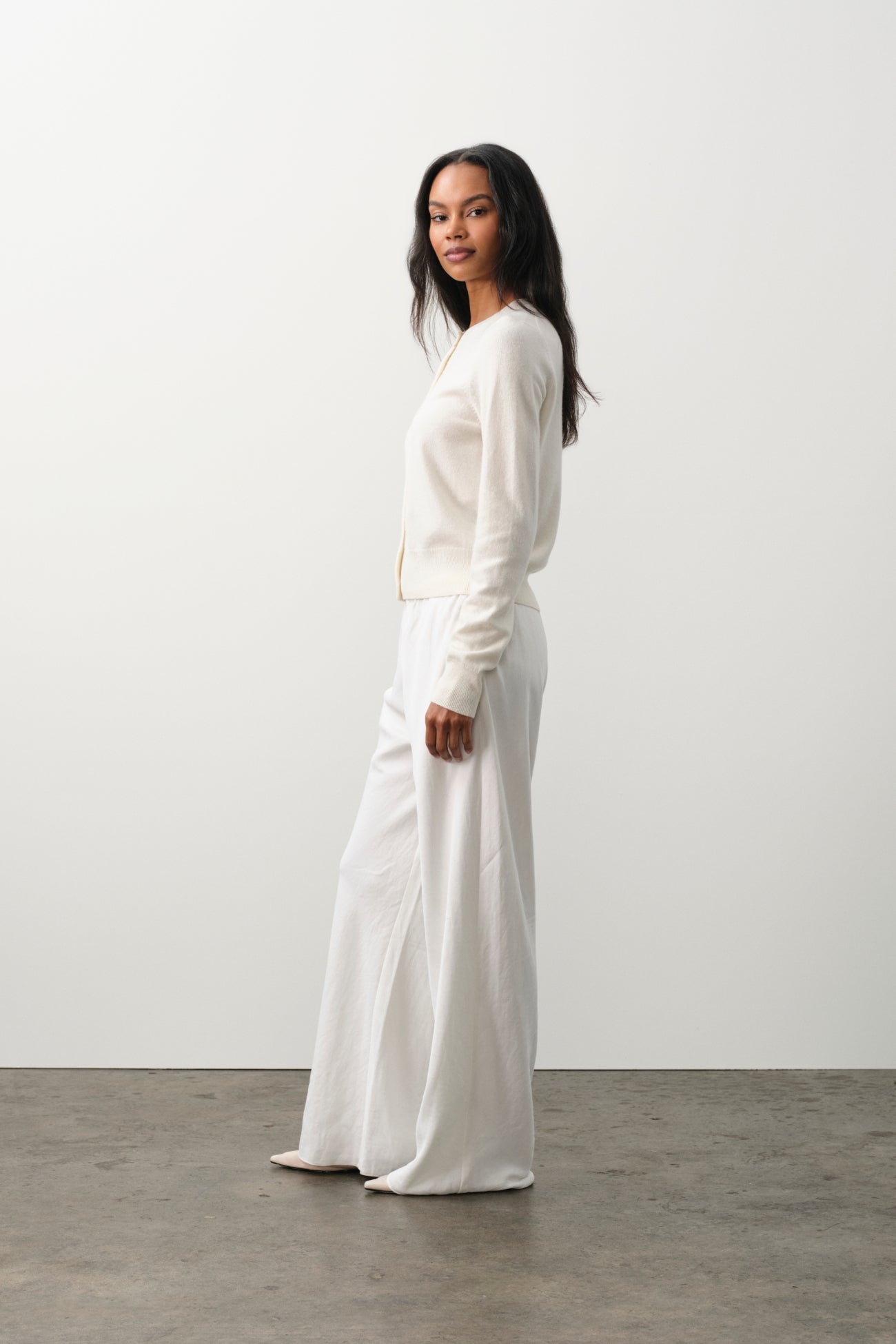 み*ん様 naked cashmere コットン ロンパース Jayla Button-Up Cashmere Cardigan - White | Naked Cashmere