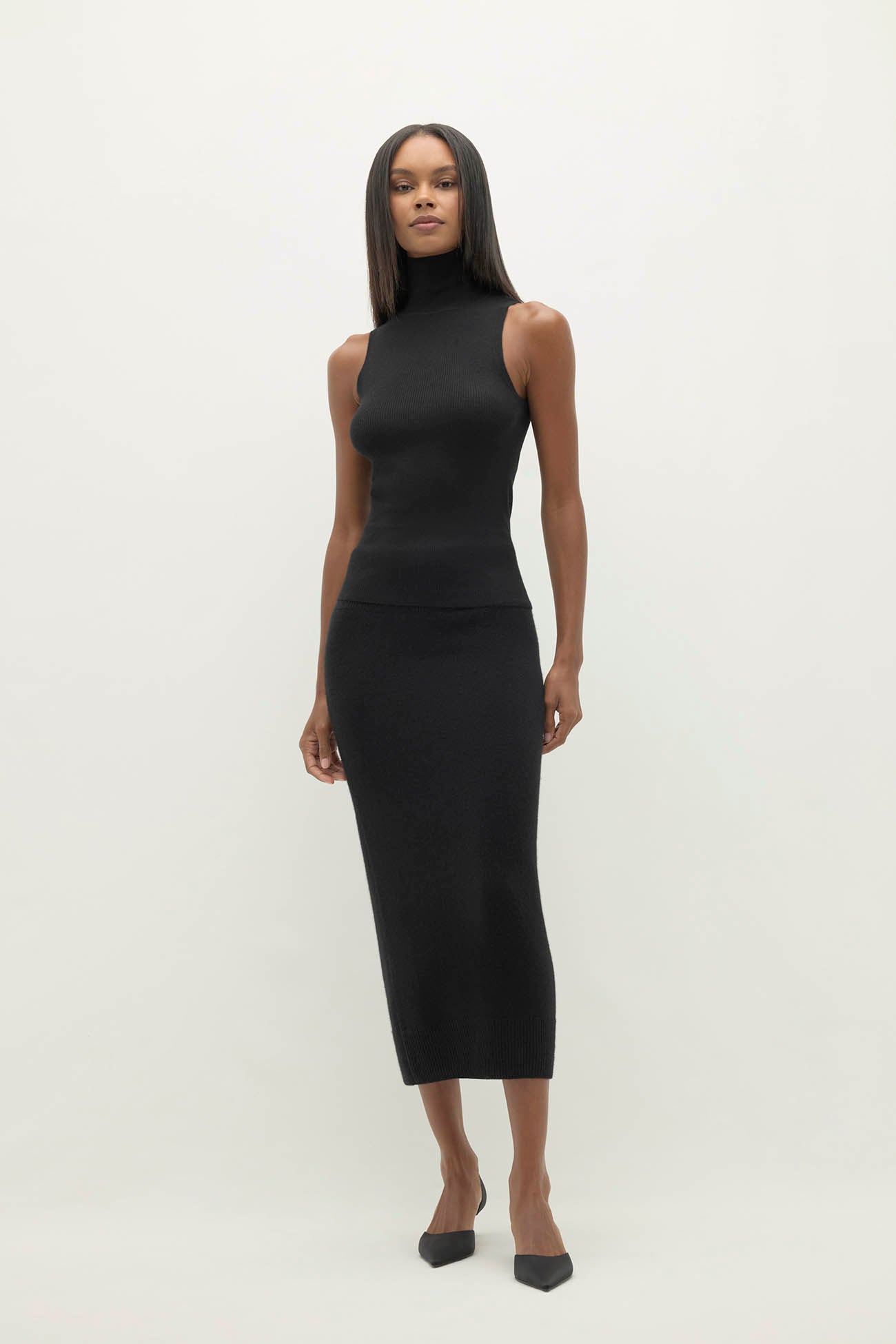 Women's Cashmere Sleeveless Turtleneck | NAKEDCASHMERE BORDEAUX / M Women's Cashmere Sleeveless Turtleneck | NAKEDCASHMERE BORDEAUX / M