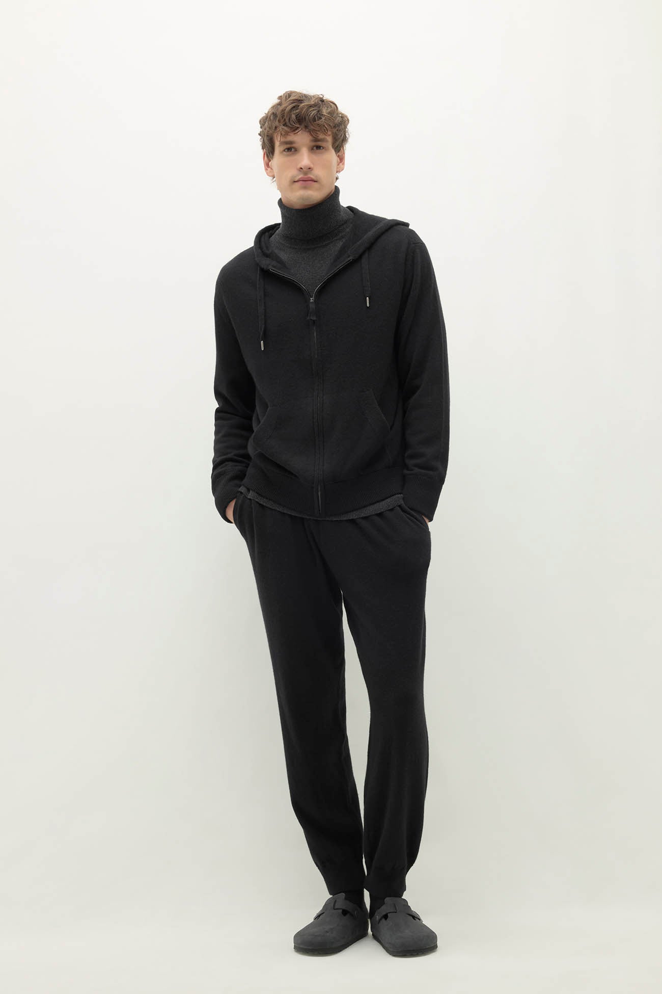 KAYDEN ZIP-UP HOODIE - BLACK