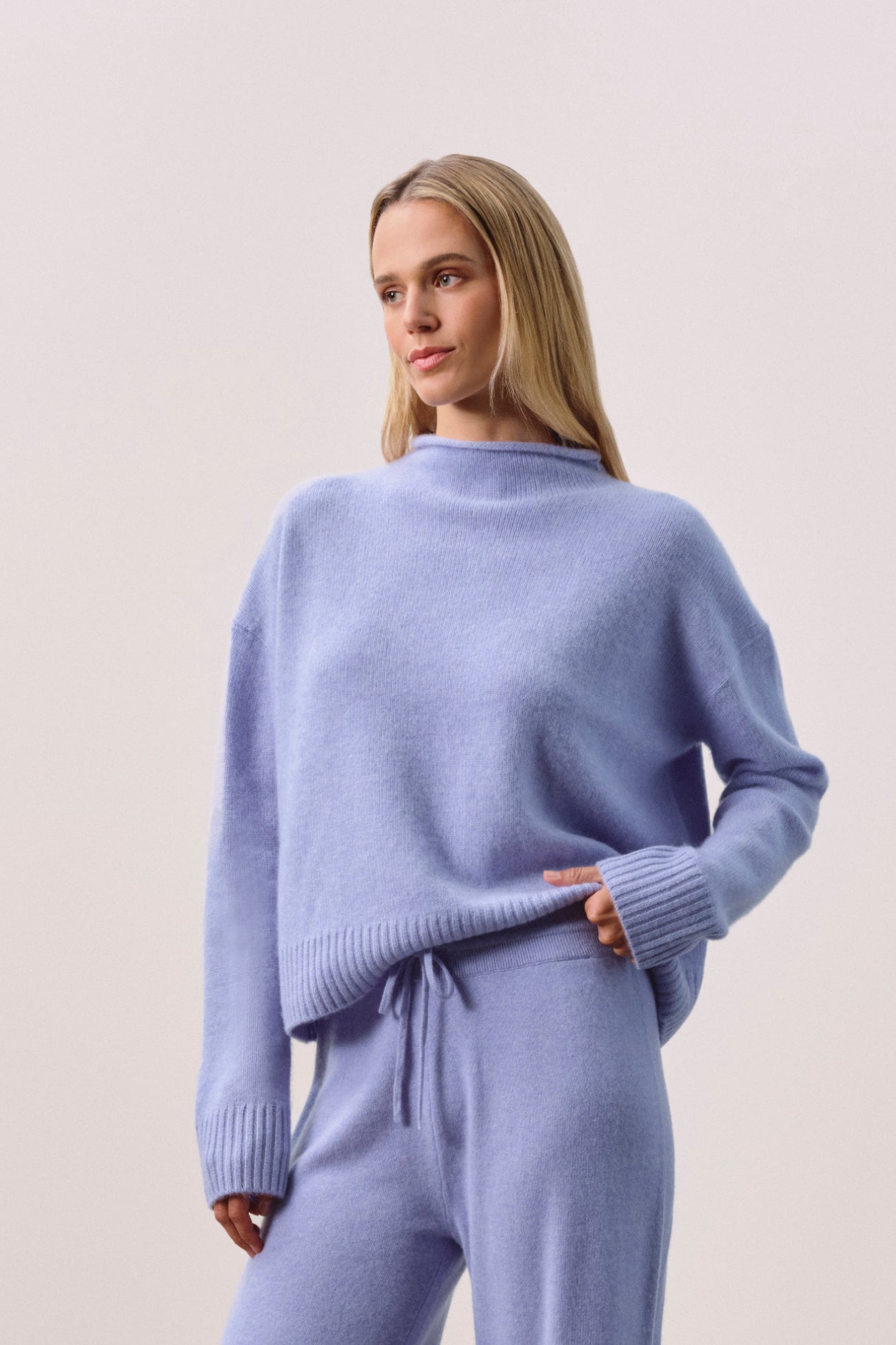 HEATHER BLUE