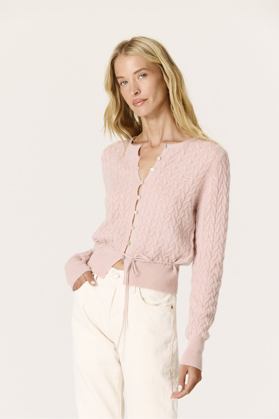 SARA CASHMERE CABLEKNIT CARDIGAN - ROSETTE PINK